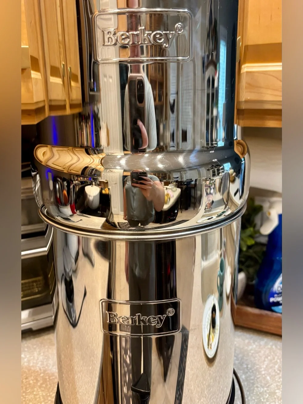 Berkey Stainless steel gravity-fed water filtration system with Stand